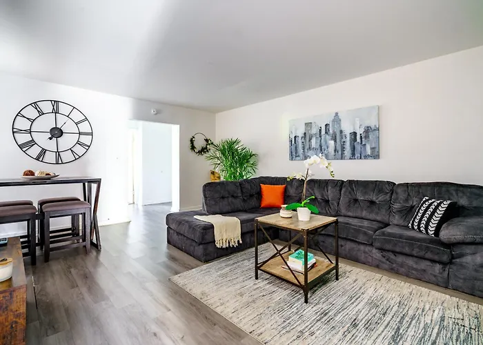 Apartamento Jungle House Luxury Homes - Downtown Short North - Steps To Convention Center & Nationwide Arena - Sleeps Up To 6 - Free Parking - Over 5,800 Five Stars