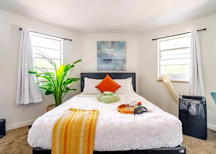 Jungle House Luxury Homes - Downtown Short North - Steps To Convention Center & Nationwide Arena - Sleeps Up To 6 - Free Parking - Over 5,800 Five Stars Apartamento *